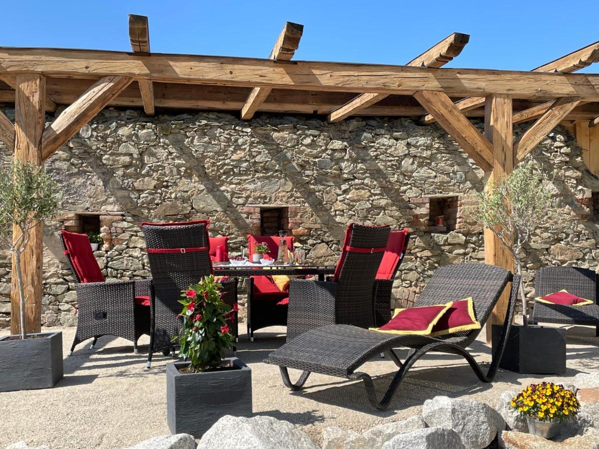 Chalet-Ferienwohnung Schlossblick, 51 Qm, Wellness/Fitness/Sauna - Bergroedelhof Feilitzsch Luaran gambar